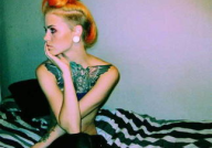 个性纹身女,时尚纹身引领女生独特魅力